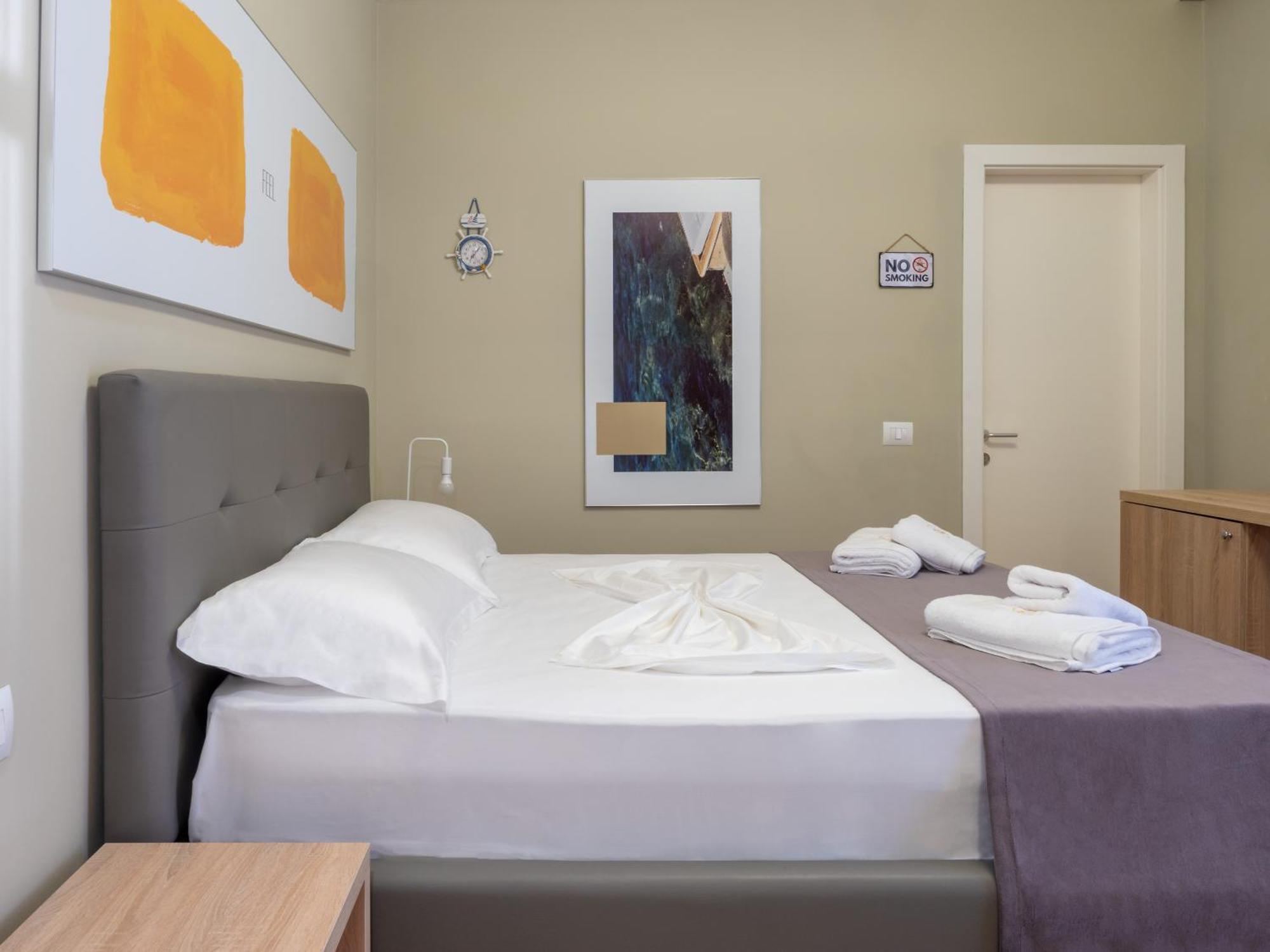 Nia Boutique Hotel By Rapo'S Resort Himare Ngoại thất bức ảnh