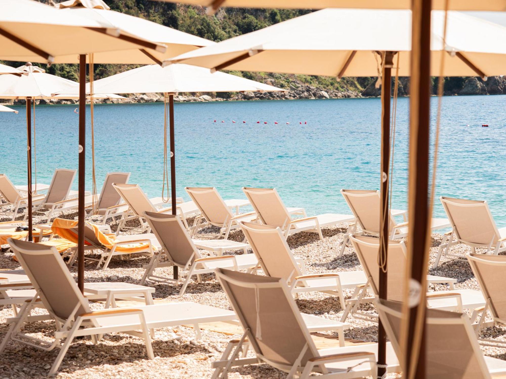 Nia Boutique Hotel By Rapo'S Resort Himare Ngoại thất bức ảnh